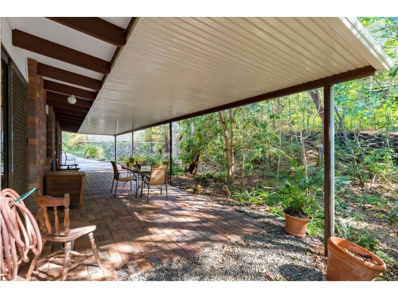 7 Yonga Street, Balmoral QLD 4171