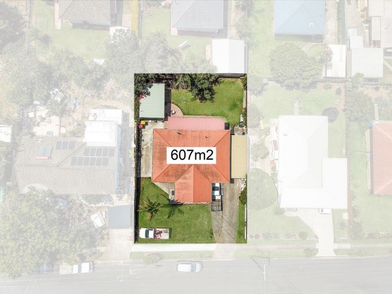 9 Arura Street, Mansfield QLD 4122