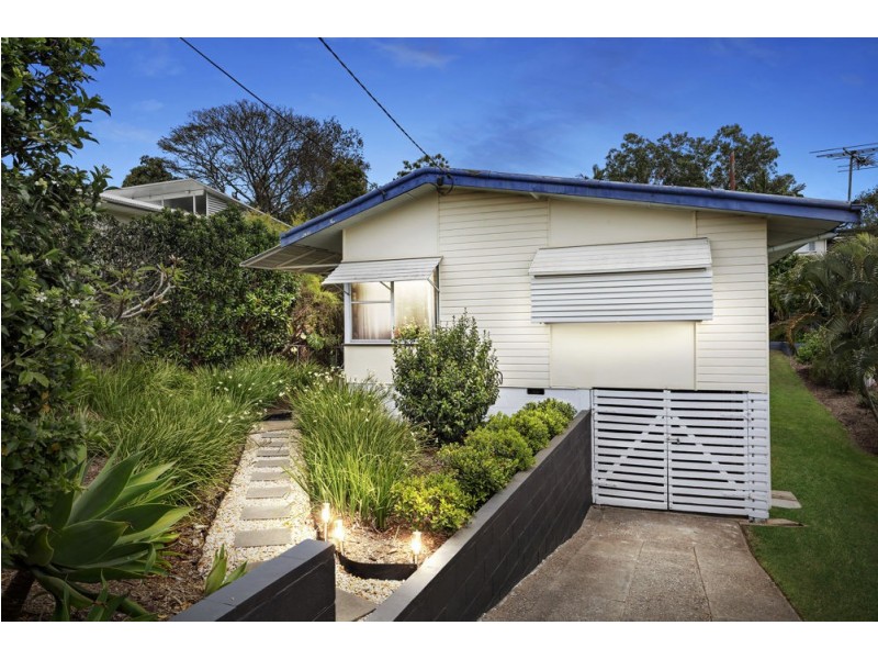 12 Jasper Street, Holland Park QLD 4121