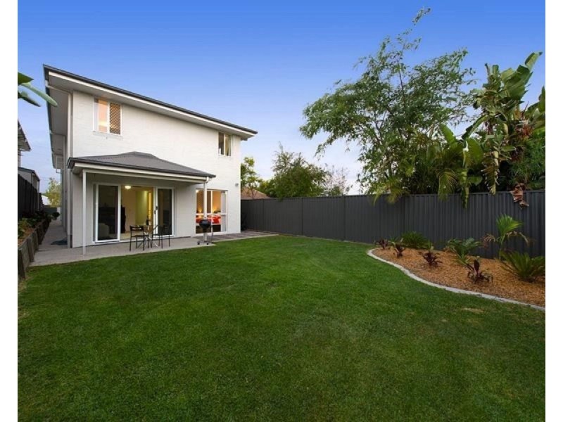 33 Stanley Road, Camp Hill QLD 4152