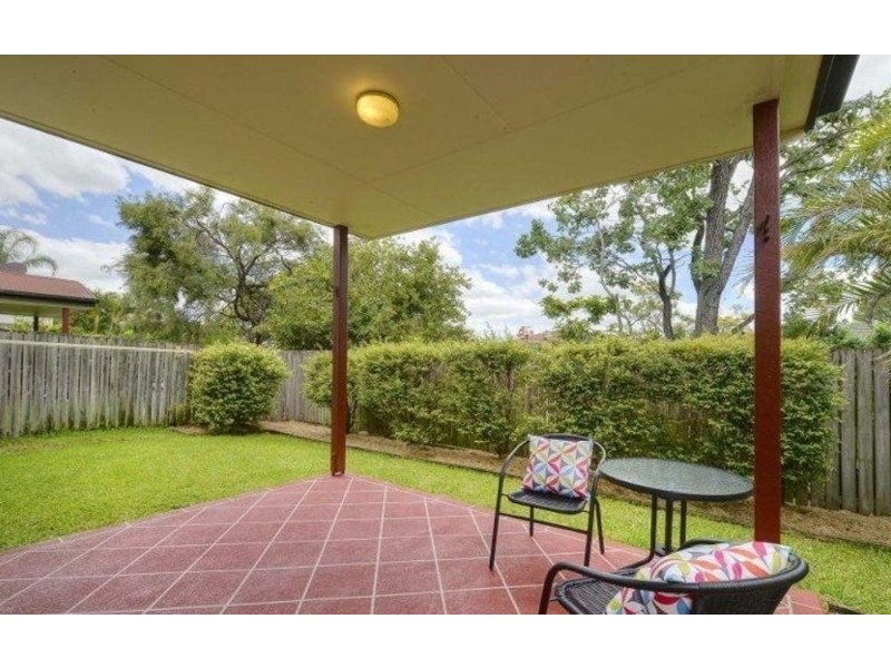4/253 Cavendish Rd, Coorparoo QLD 4151