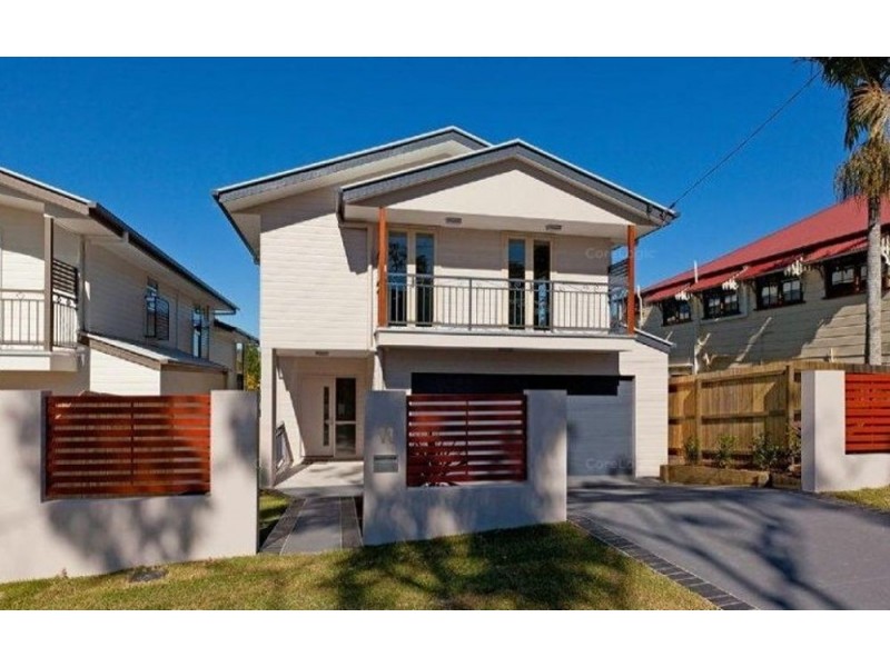 11 Wellstead Ave, Coorparoo QLD 4151