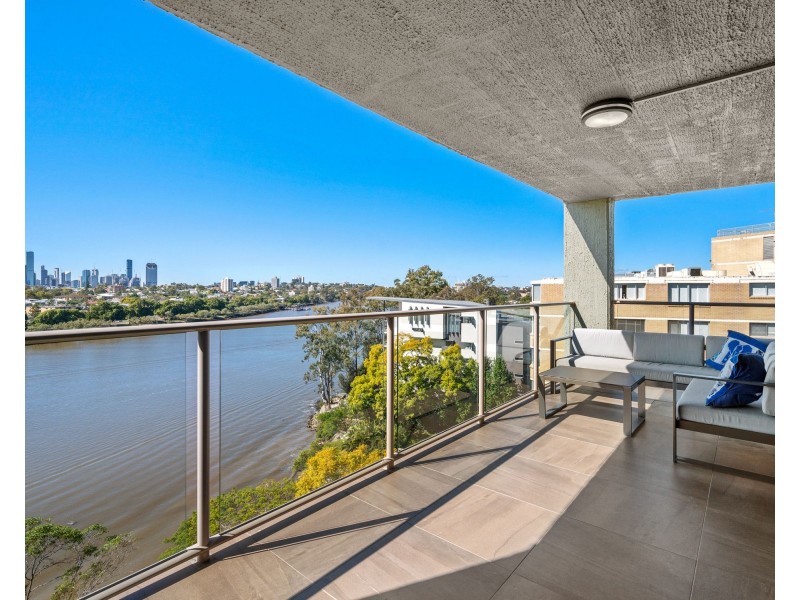 33/72 Sandford Street, St Lucia QLD 4067