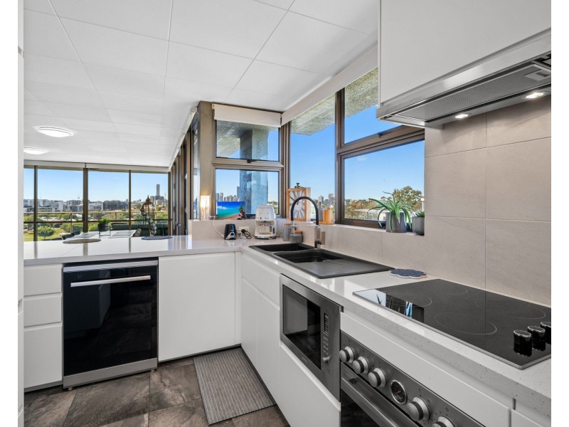 33/72 Sandford Street, St Lucia QLD 4067