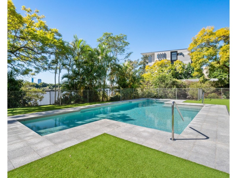33/72 Sandford Street, St Lucia QLD 4067