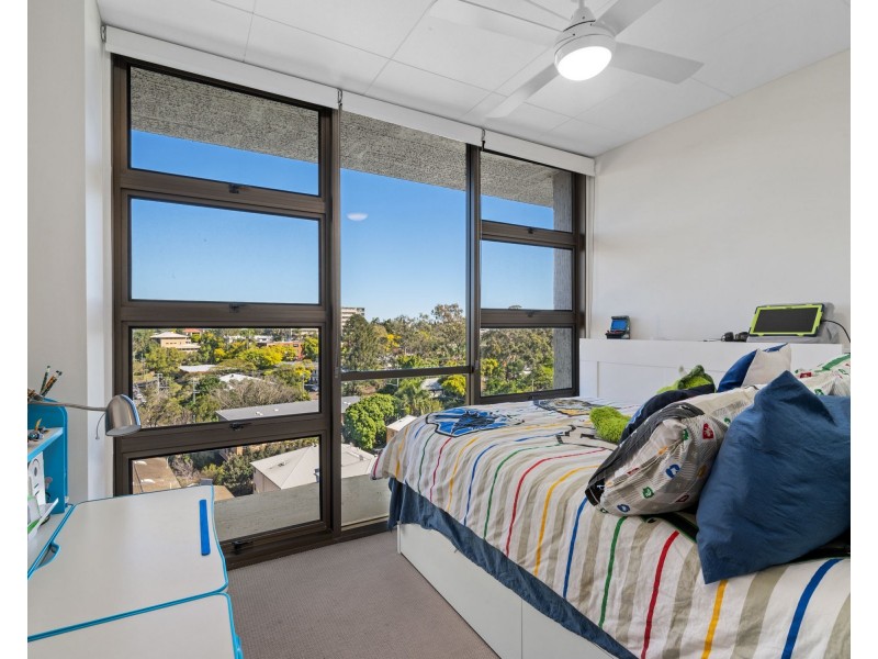 33/72 Sandford Street, St Lucia QLD 4067