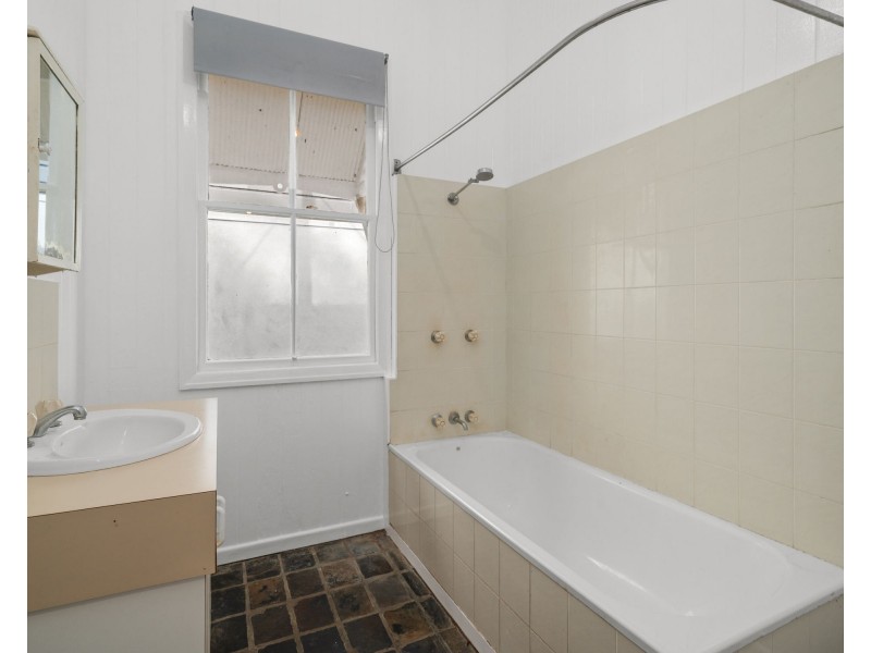 114 Gray Road, West End QLD 4101