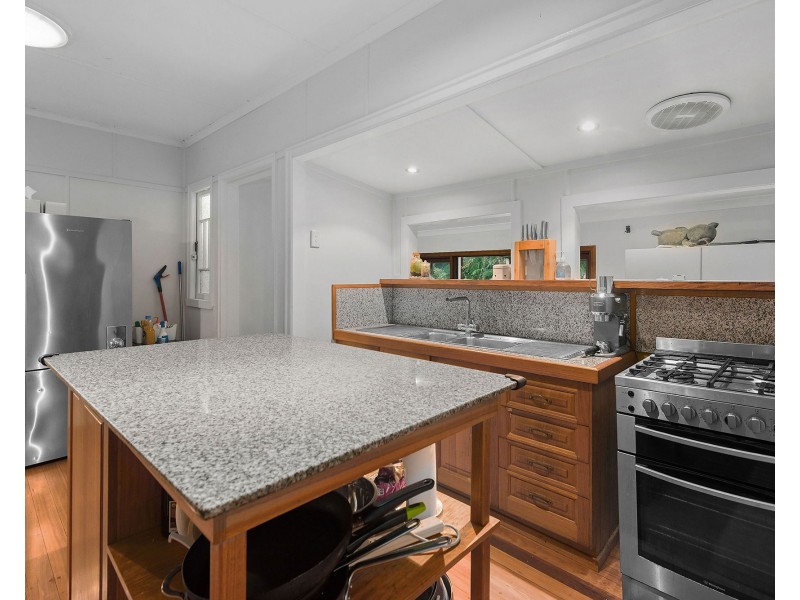16 Monash Road, Tarragindi QLD 4121