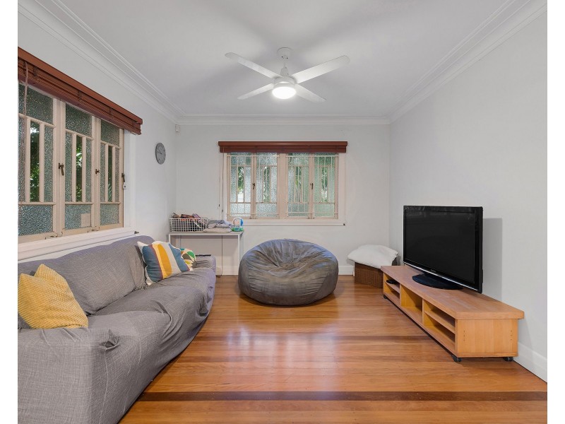 16 Monash Road, Tarragindi QLD 4121