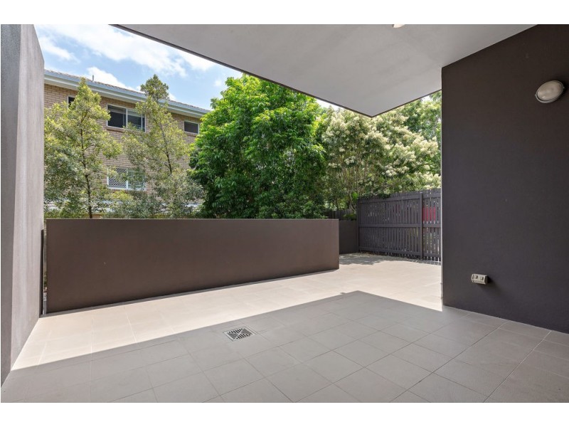 2/57-59 Gordon Street, Greenslopes QLD 4120