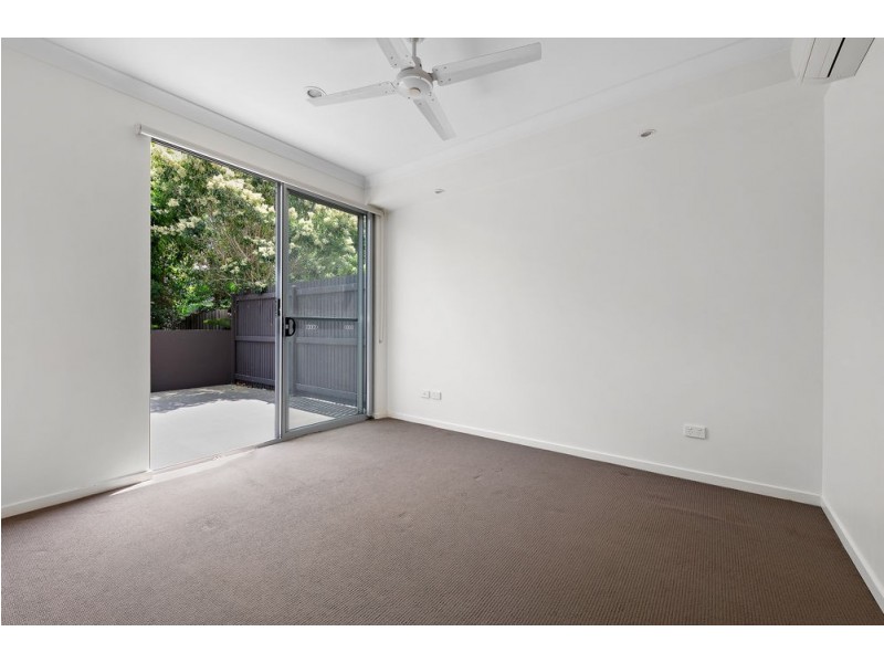 2/57-59 Gordon Street, Greenslopes QLD 4120
