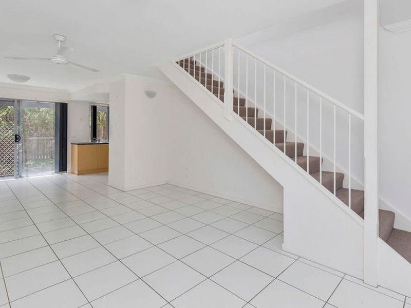 27/266-284 Henty Drive, Redbank Plains QLD 4301