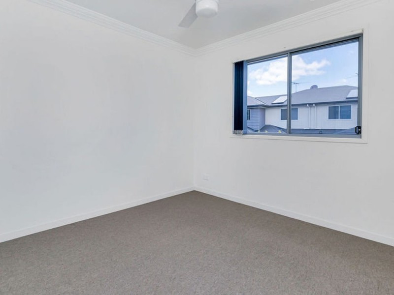 27/266-284 Henty Drive, Redbank Plains QLD 4301