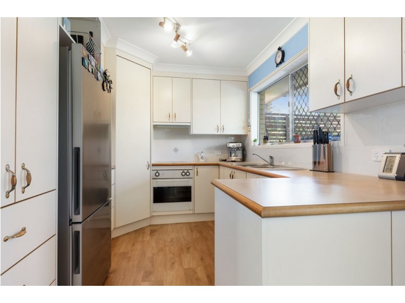 14 Handon Street, Mansfield QLD 4122