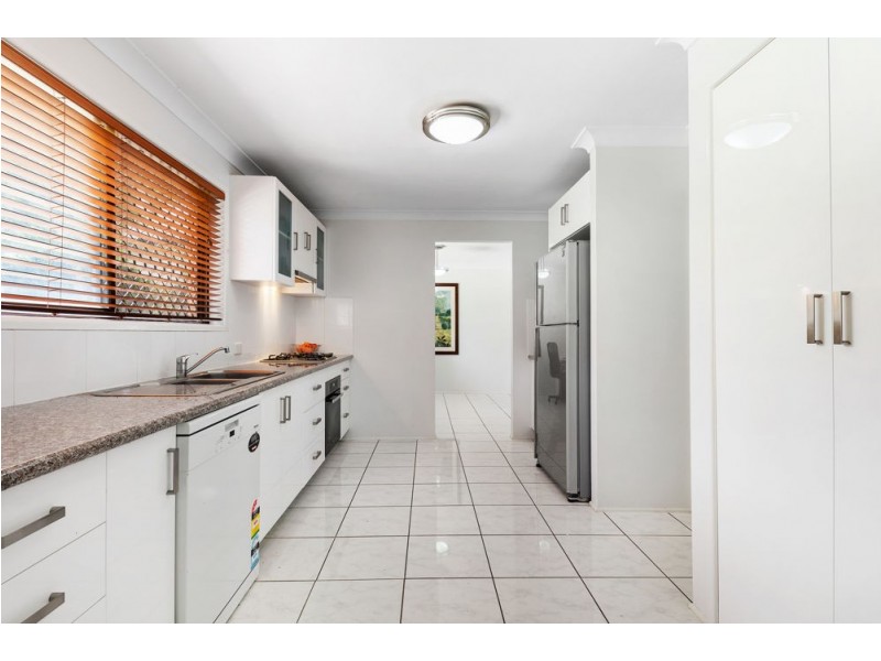 23 Mannetto Street, Wishart QLD 4122