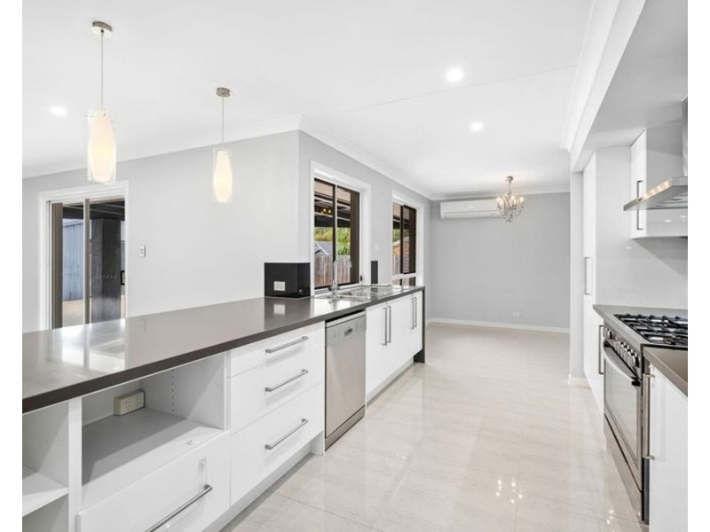 2 BOTTLEBRUSH COURT, Victoria Point QLD 4165