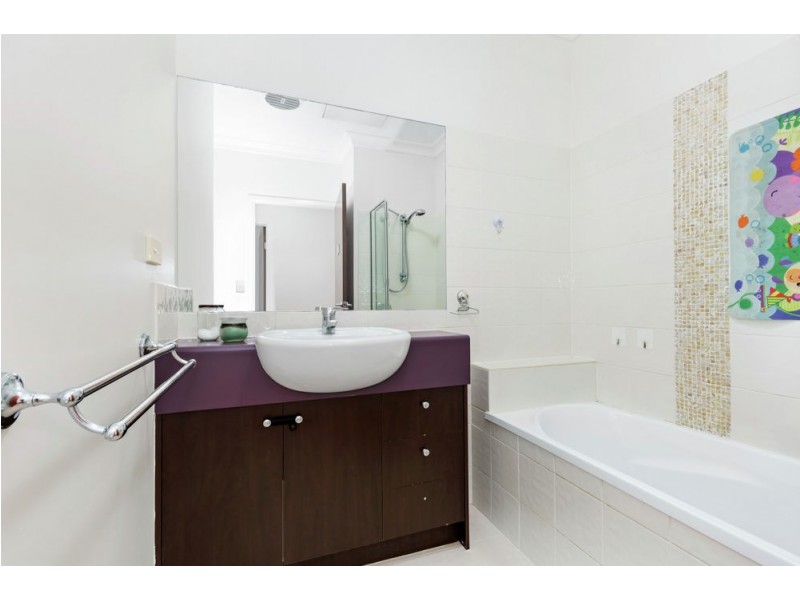 16 Park Street, Hawthorne QLD 4171