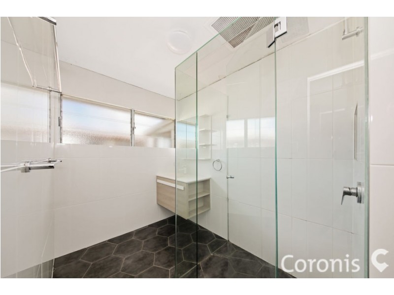 168 Randall Road, Wynnum West QLD 4178