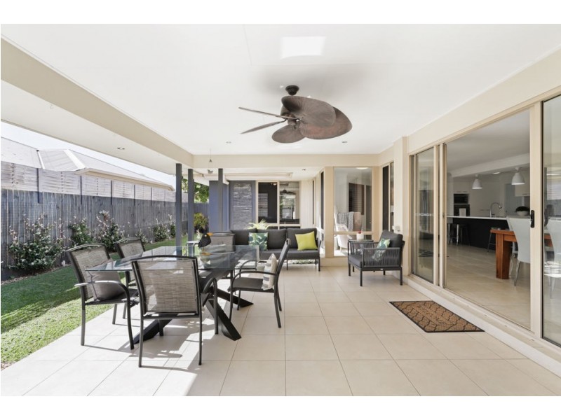 5 Brush Box Place, Wakerley QLD 4154