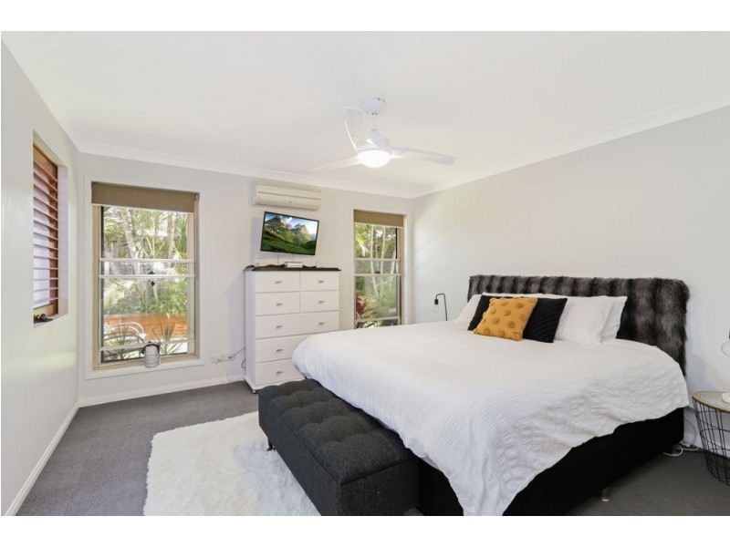 5 Brush Box Place, Wakerley QLD 4154