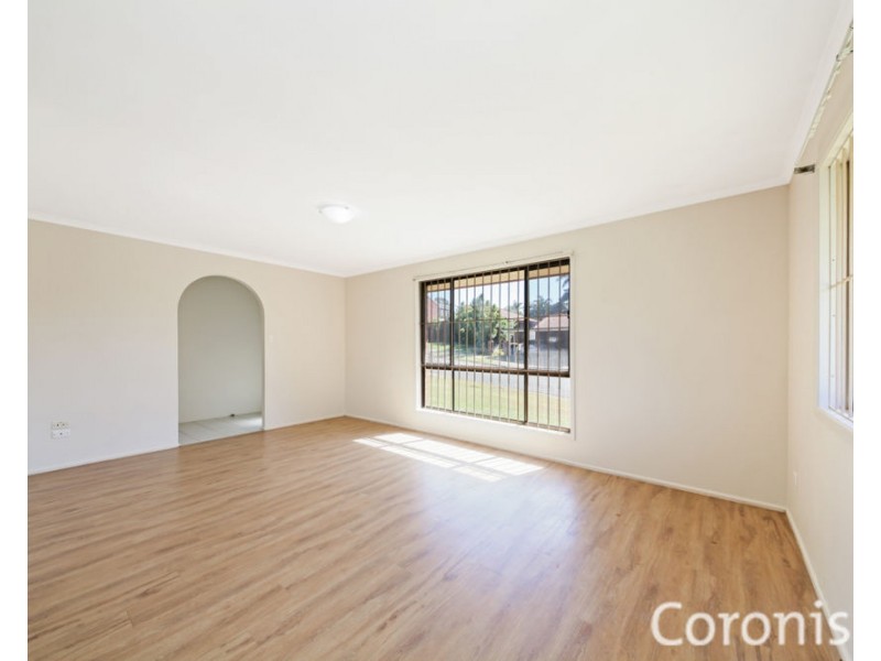 17 Banika St, Mansfield QLD 4122