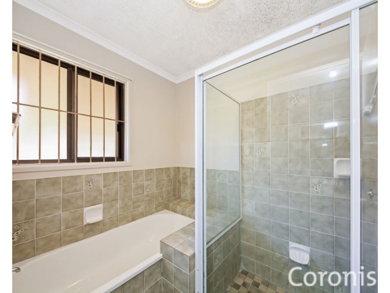 17 Banika St, Mansfield QLD 4122