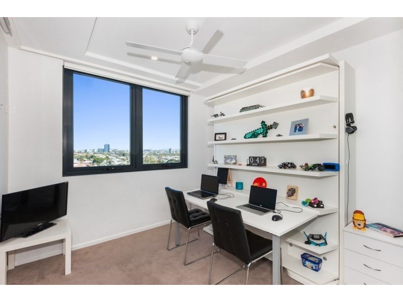 1083/123 Cavendish Road, Coorparoo QLD 4151