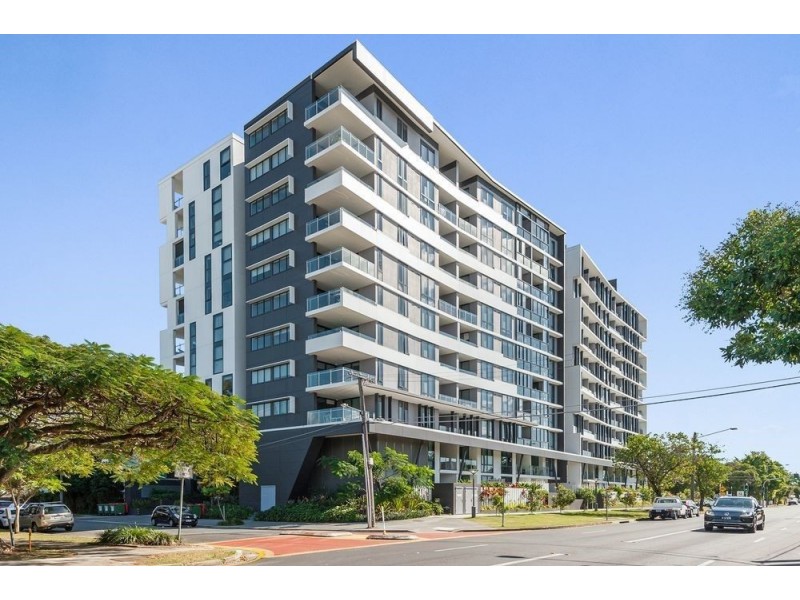 1083/123 Cavendish Road, Coorparoo QLD 4151