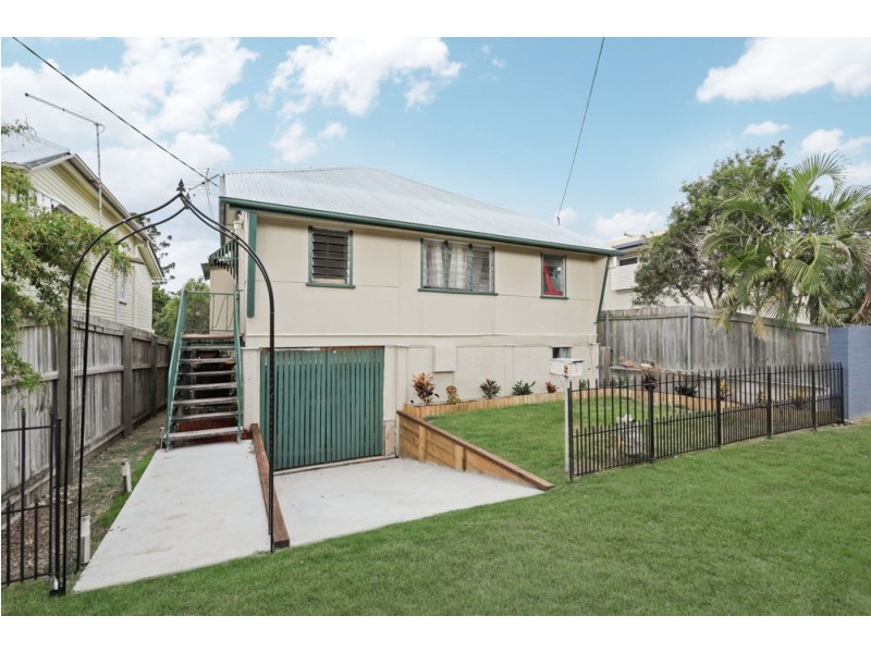 5 Gustavson Street, Annerley QLD 4103