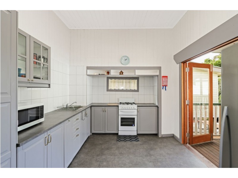 5 Gustavson Street, Annerley QLD 4103