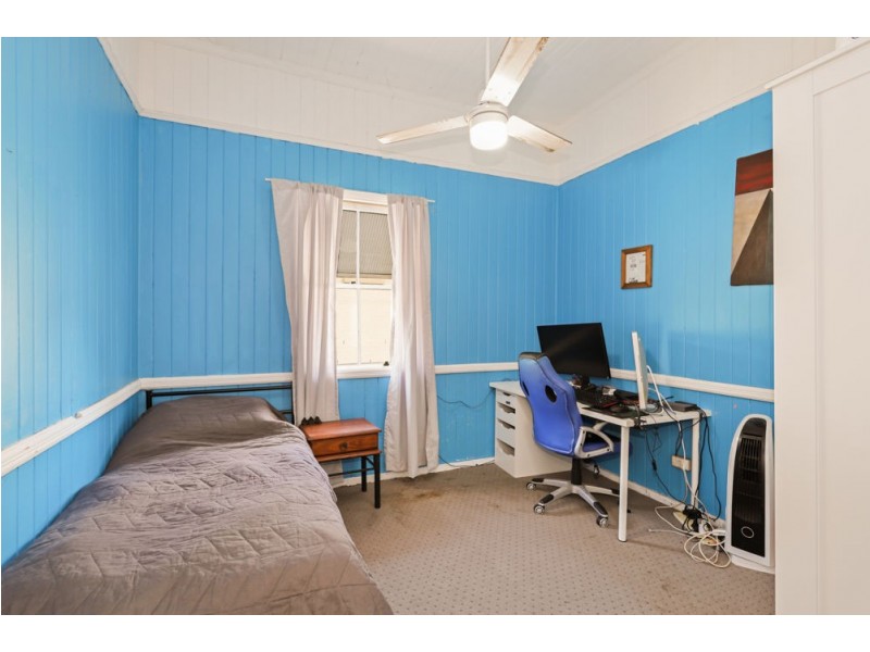 5 Gustavson Street, Annerley QLD 4103