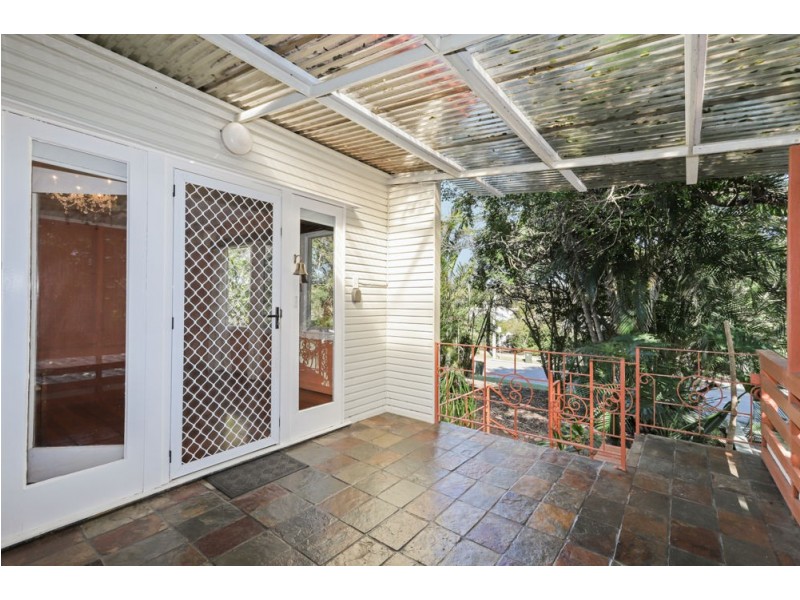 15 Brescia Street, Holland Park West QLD 4121