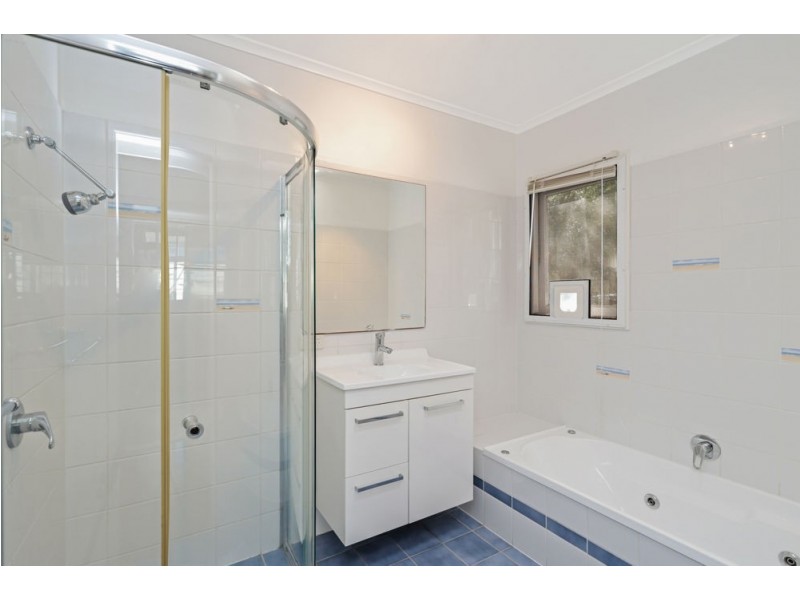 15 Brescia Street, Holland Park West QLD 4121