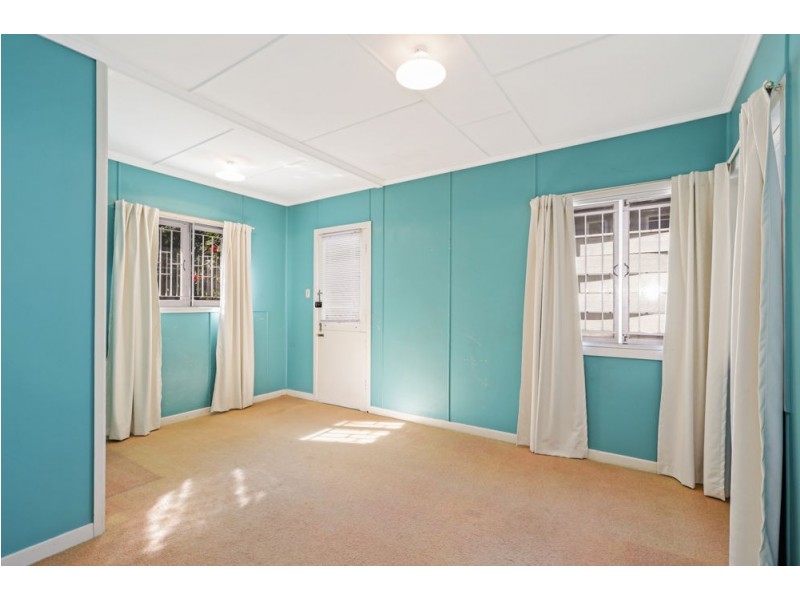 15 Brescia Street, Holland Park West QLD 4121