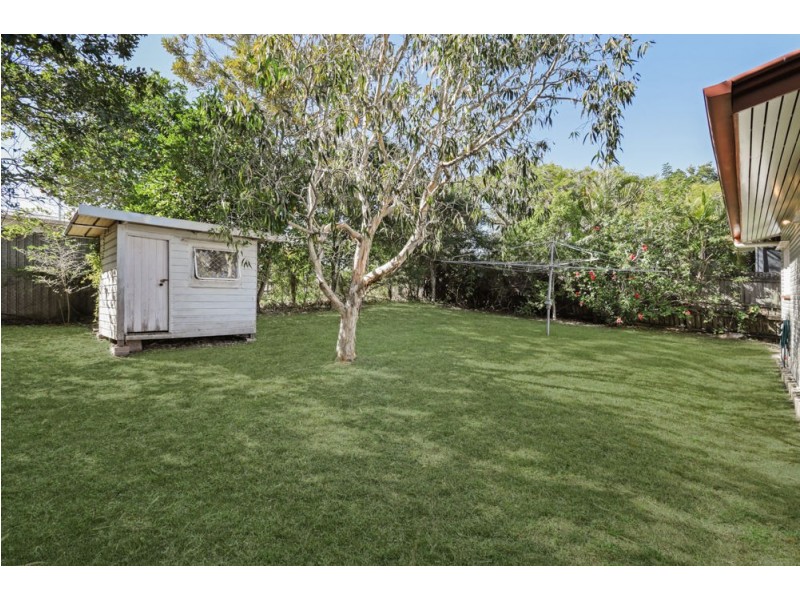 15 Brescia Street, Holland Park West QLD 4121