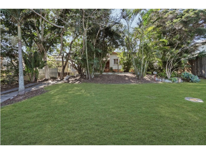 15 Brescia Street, Holland Park West QLD 4121