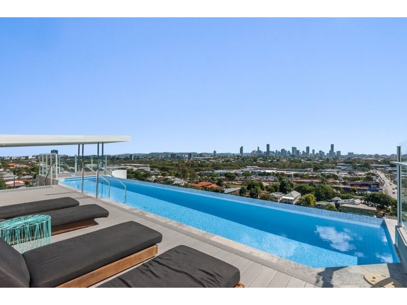 1046/123 Cavendish Road, Coorparoo QLD 4151