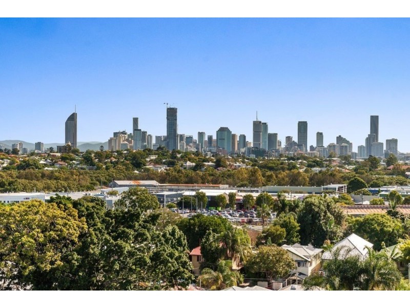 1046/123 Cavendish Road, Coorparoo QLD 4151