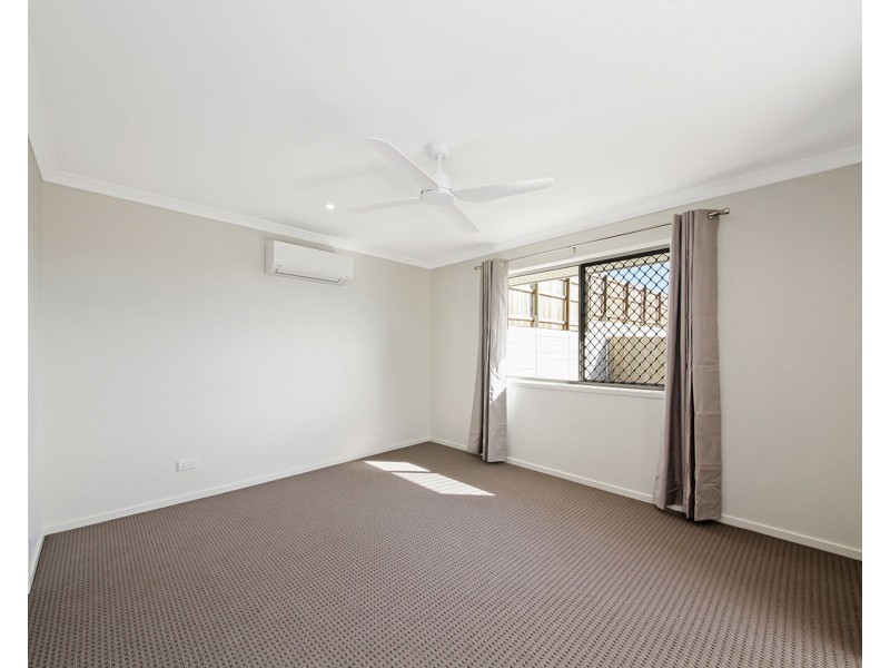 24 FALKIRK WAY, Spring Mountain QLD 4124