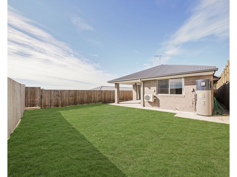 24 FALKIRK WAY, Spring Mountain QLD 4124