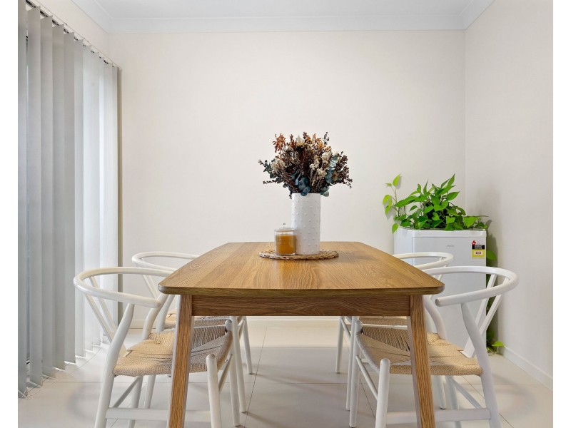 8/12 Lake Street, Yeronga QLD 4104