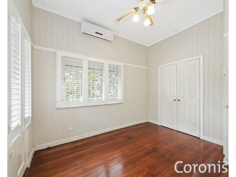 29 Livingstone Street, Yeerongpilly QLD 4105