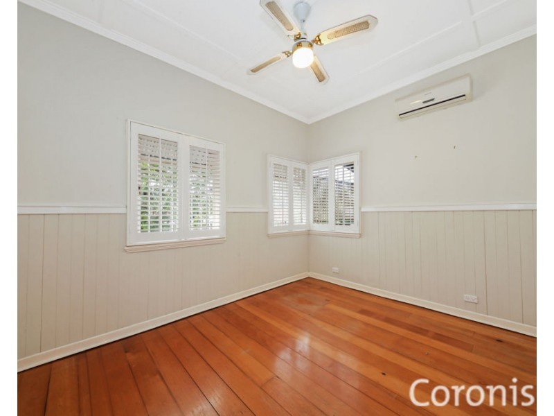 29 Livingstone Street, Yeerongpilly QLD 4105