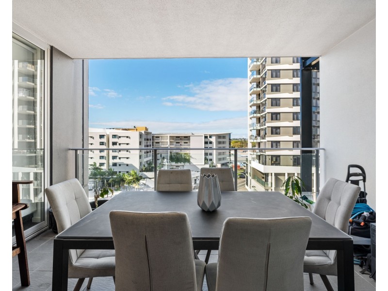 504/151 Logan Road, Woolloongabba QLD 4102