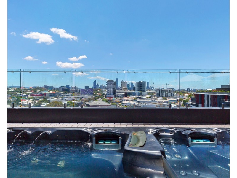 504/151 Logan Road, Woolloongabba QLD 4102