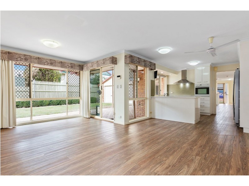 92 Holmead Road, Eight Mile Plains QLD 4113