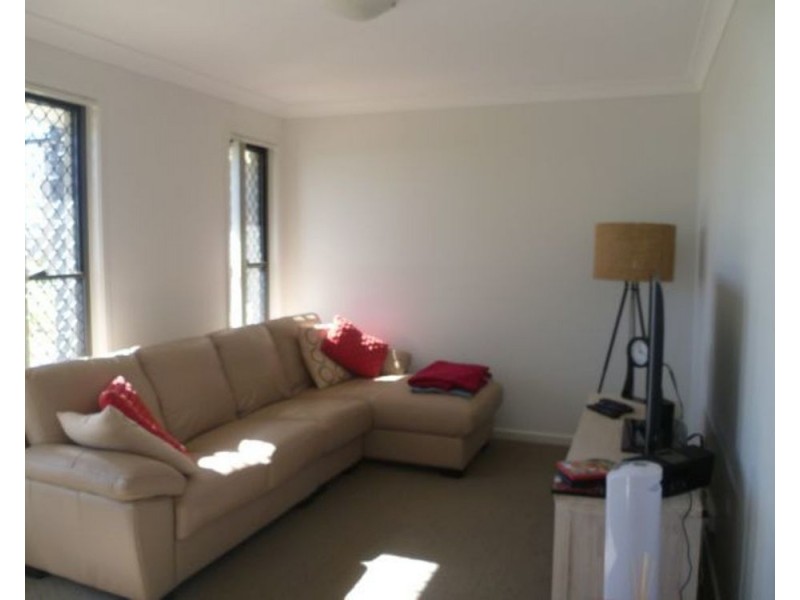 92 Schooner Circuit, Manly West QLD 4179