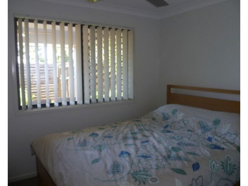 92 Schooner Circuit, Manly West QLD 4179