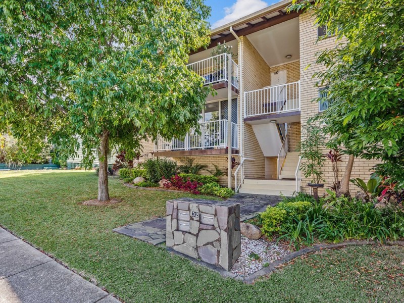 3/32 Woodhill Avenue, Coorparoo QLD 4151