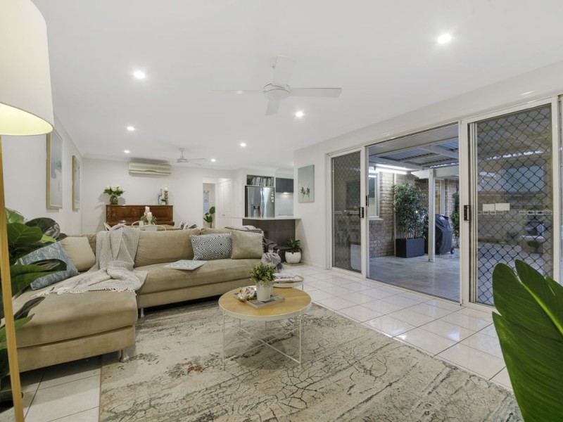 5 Oprah Place, Belmont QLD 4153